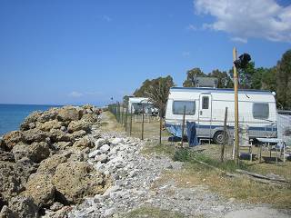 Standplätze des Campingplatz Calypso direkt am Meer